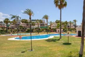 Precioso ático con piscina en Marbella by Rent Me